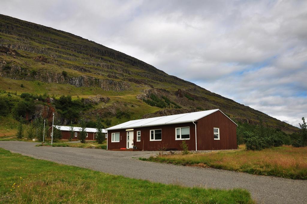 Hengifoss Guesthouse Valpjofsstathur Exterior photo